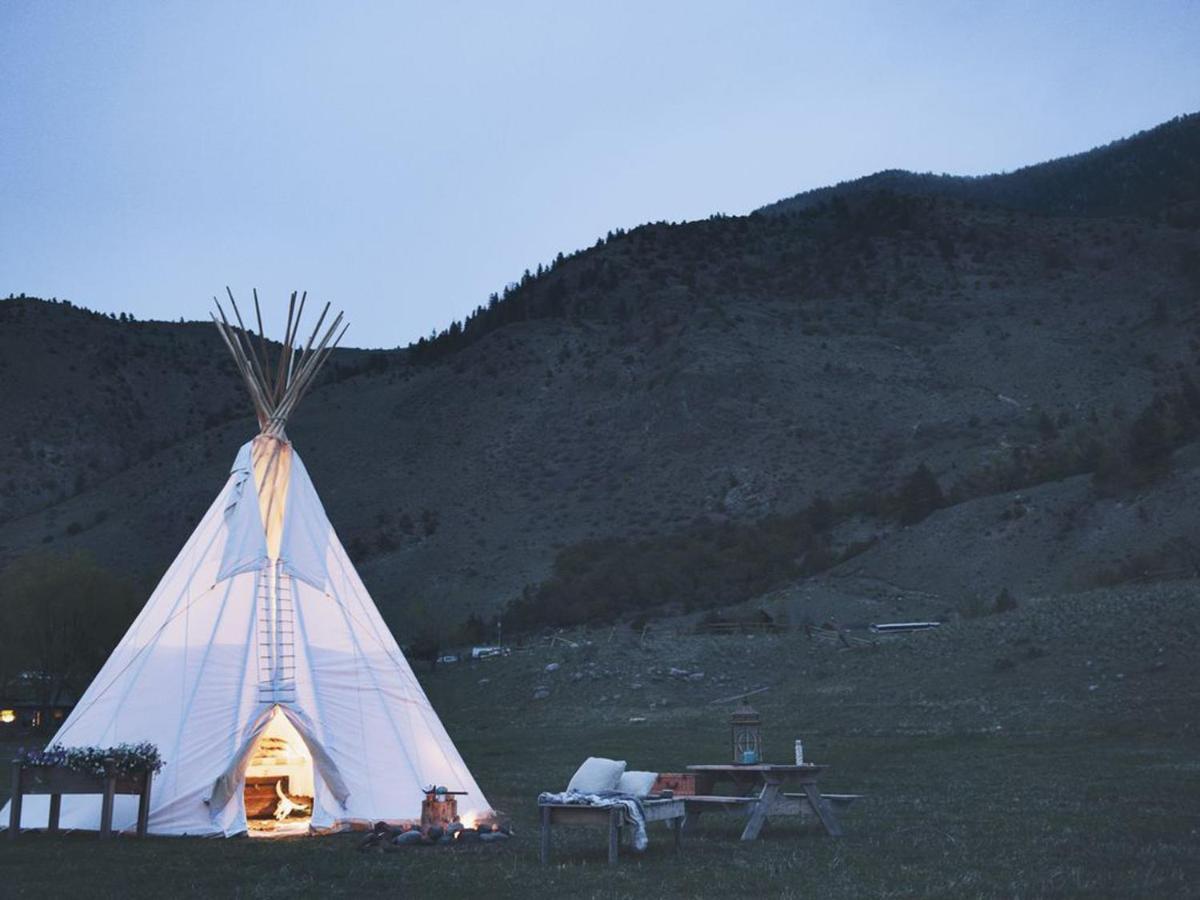 Dreamcatcher Tipi Hotel Gardiner Kültér fotó