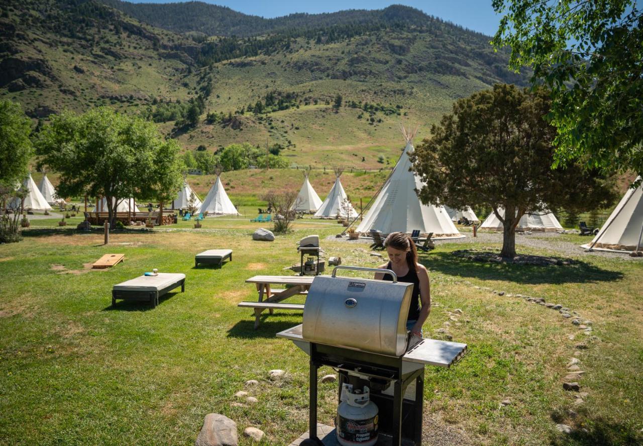 Dreamcatcher Tipi Hotel Gardiner Kültér fotó