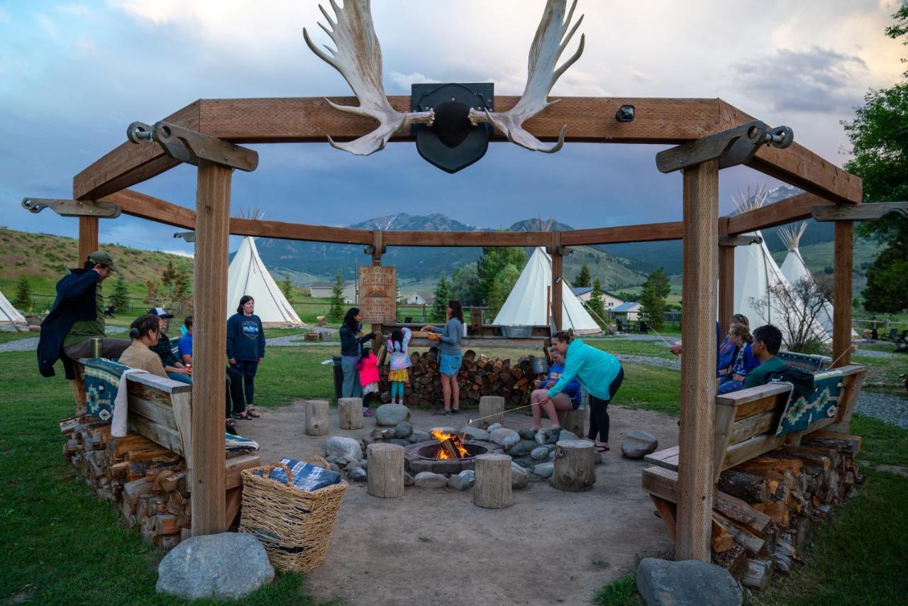 Dreamcatcher Tipi Hotel Gardiner Kültér fotó